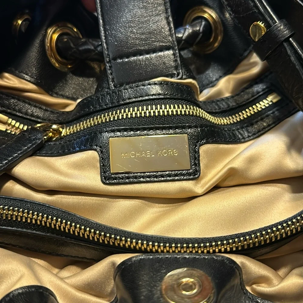 Michael Kors ❤️Skorpios Vintage Collection Ring Tote Crossbody Bag
~NWT~ - Picture 7 of 13